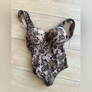 Windsor Never Worn Black and Nude Floral Bodysuit
